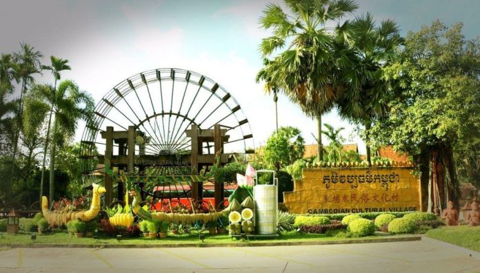The biggest tourist site of Cambodian Cultural Village in Siem Reap Province officially closes