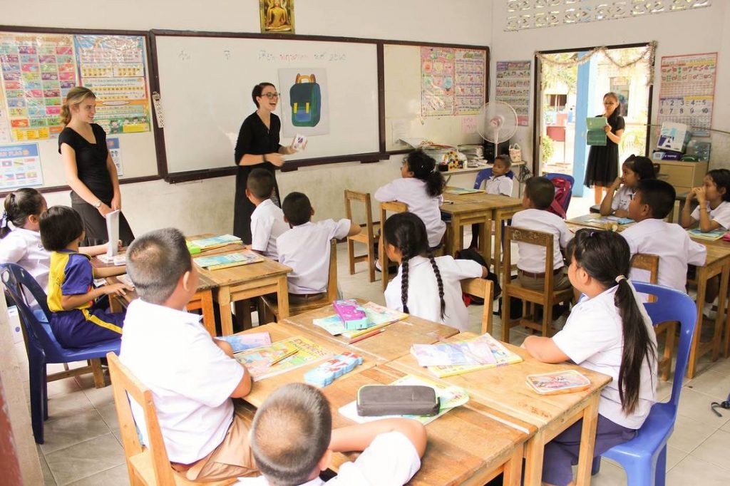 How to work as English Teachers in Cambodia?