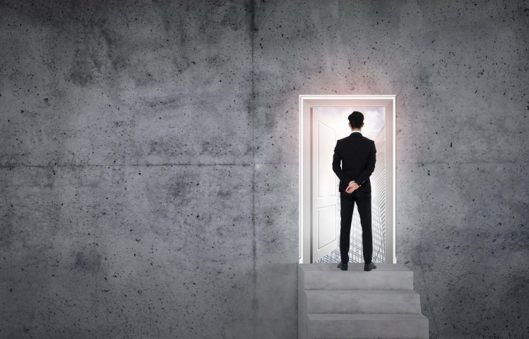 What are the benefits of business registration in Cambodia? 