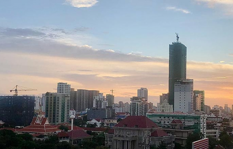 Condominium prices and rents slide in Q3