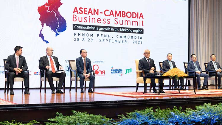 Cambodia Takes the Lead in Digital Economy as ASEAN Negotiates DEFA Deal