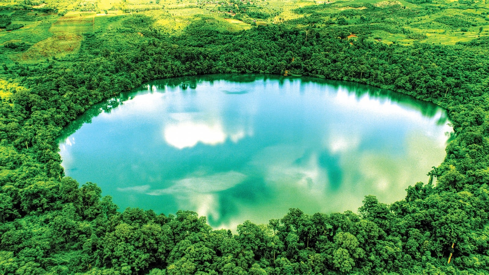 Lake Yeak Laom, Ranakiri, Cambodia